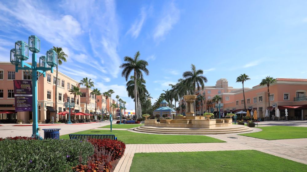 Iconic Boca Raton Landmarks, Monuments, & Points of Interest - Royal ...